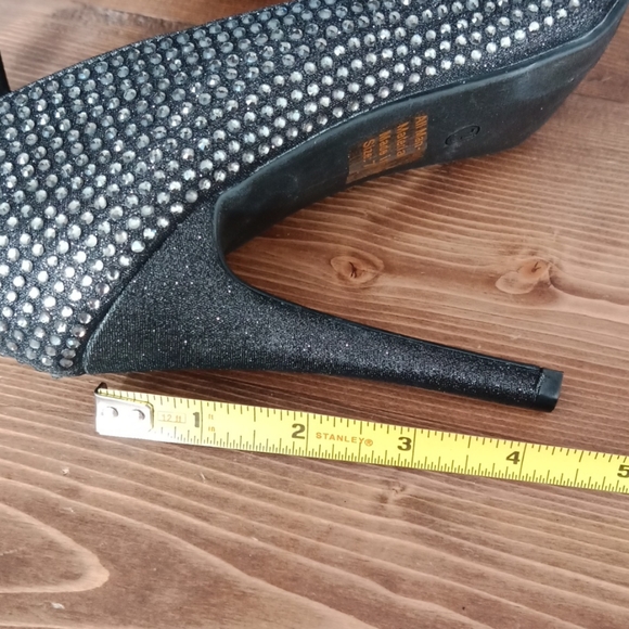 Kiss&Tell  heels - Picture 6 of 8